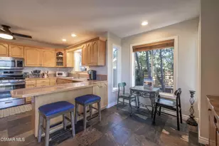 852 Cameron Dr, Big Bear Lake, CA 92315 - Photo 9