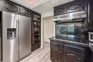 4695 Club View Dr, Westlake Village, CA 91362 - Photo 9