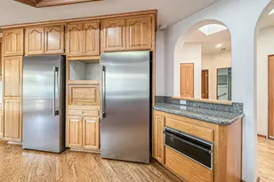 1394 Doral Cir, Westlake Village, CA 91362 - Photo 39