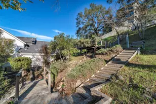 370 Lower Lake Rd, Lake Sherwood, CA 91361 - Photo 43