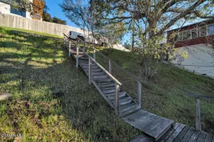 370 Lower Lake Rd, Lake Sherwood, CA 91361 - Photo 47