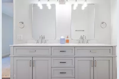 2085 Rayshire Street, Thousand Oaks, CA 91362 - Photo 19