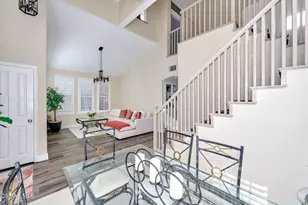 11825 Trapani Ct, Moorpark, CA 93021 - Photo 9