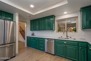 250 Mariposa Dr, Newbury Park, CA 91320 - Photo 7