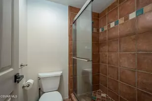 250 Mariposa Dr, Newbury Park, CA 91320 - Photo 27