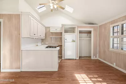 5525 Simpson Avenue, Valley Village, CA 91607 - Photo 23