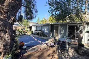 2685 Los Feliz Dr, Thousand Oaks, CA 91362 - Photo 3