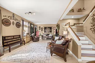 600 Kingswood Ln, Simi Valley, CA 93065 - Photo 5