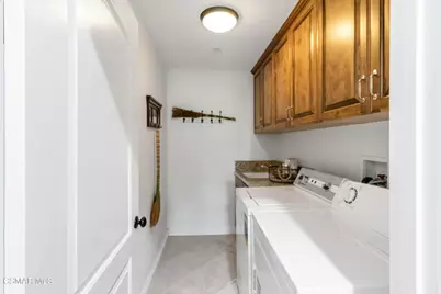 1308 Gonzales Road, Simi Valley, CA 93063 - Photo 27