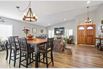 2679 Velma Court, Simi Valley, CA 93065 - Photo 5