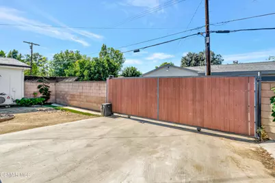 8225 Fallbrook Avenue, West Hills, CA 91304 - Photo 31