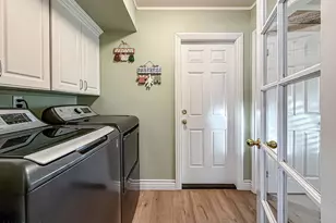 181 W Avenida De Las Flores, Thousand Oaks, CA 91360 - Photo 33