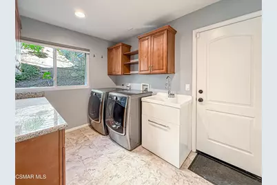 877 Rim Crest Drive, Westlake Village, CA 91361 - Photo 21