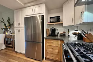 3071 E Hillcrest Dr, Westlake Village, CA 91362 - Photo 11