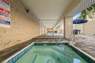 11645 Montana Ave, Los Angeles, CA 90049 - Photo 31