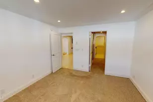 11645 Montana Ave, Los Angeles, CA 90049 - Photo 13