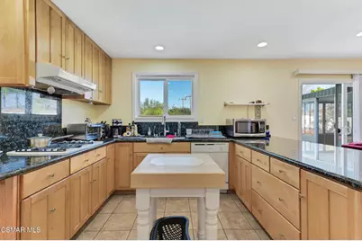 417 W Columbia Road, Thousand Oaks, CA 91360 - Photo 13