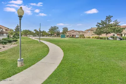 1668 Woodscent Lane, Simi Valley, CA 93065 - Photo 37