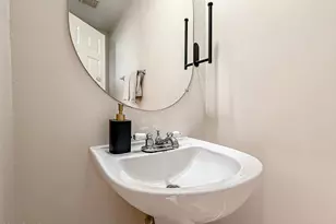 1668 Woodscent Ln, Simi Valley, CA 93065 - Photo 7