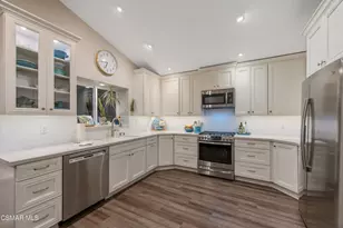 2920 Hyacinth Ct, Thousand Oaks, CA 91360 - Photo 39