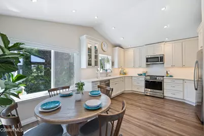 2920 Hyacinth Court, Thousand Oaks, CA 91360 - Photo 11