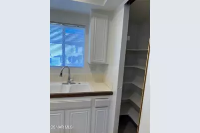 2073 Calle La Sombra #1, Simi Valley, CA 93063 - Photo 5