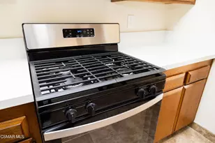 28854 Conejo View Dr, Agoura Hills, CA 91301 - Photo 11