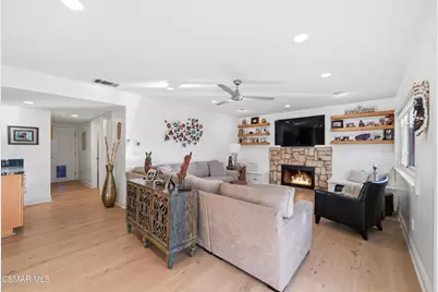 3177 Hidden Creek Avenue, Thousand Oaks, CA 91360 - Photo 11