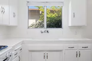 316 Doheny Dr, Beverly Hills, CA 90211 - Photo 11