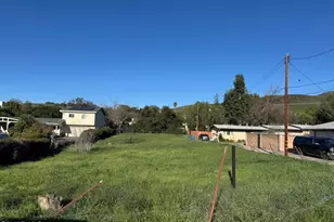 2423 Chiquita Ln, Thousand Oaks, CA 91362 - Photo 1