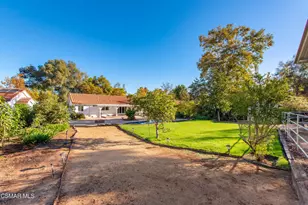 952 Carefree Dr, Simi Valley, CA 93065 - Photo 39