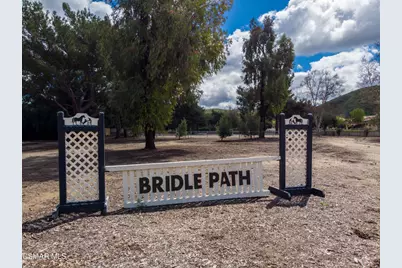 952 Carefree Drive, Simi Valley, CA 93065 - Photo 71