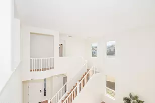 185 Laurel Wood Ct, Simi Valley, CA 93065 - Photo 23