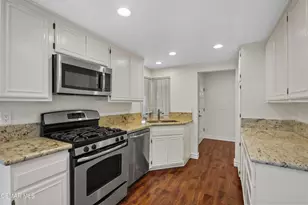 32 Herringbone Ct, Newbury Park, CA 91320 - Photo 11