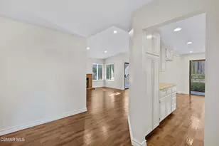 32 Herringbone Ct, Newbury Park, CA 91320 - Photo 3