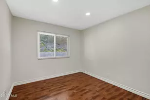 32 Herringbone Ct, Newbury Park, CA 91320 - Photo 15