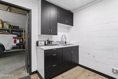 18522 Gresham Street, Northridge, CA 91324 - Photo 17