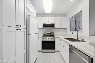 2304 Archwood Lane #92, Simi Valley, CA 93063 - Photo 3