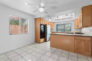 217 Deerwalk Pl, Newbury Park, CA 91320 - Photo 9