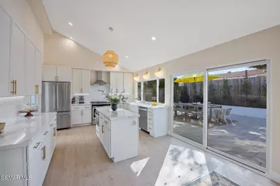 2662 Great Smokey Court, Westlake Village, CA 91362 - Photo 15