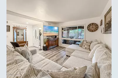 19337 Oak Plaza Court, Newhall, CA 91321 - Photo 9