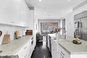 391 Grandview Cir, Camarillo, CA 93010 - Photo 9