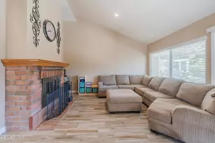 2648 Georgette Pl, Simi Valley, CA 93063 - Photo 15