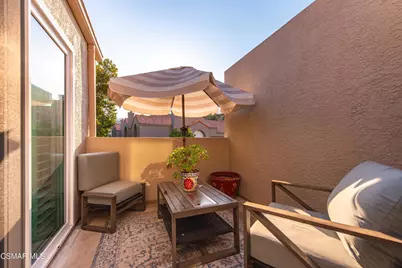 22203 Shadow Valley Circle, Chatsworth, CA 91311 - Photo 23