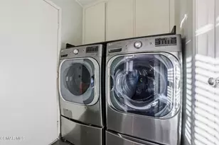 143 N Wendy Dr, Newbury Park, CA 91320 - Photo 25