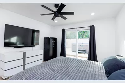 3055 Amarillo Avenue, Simi Valley, CA 93063 - Photo 15