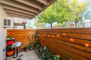 28915 Thousand Oaks Blvd, Agoura Hills, CA 91301 - Photo 19