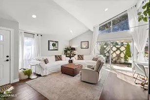 2225 Edelweiss St, Oxnard, CA 93036 - Photo 5