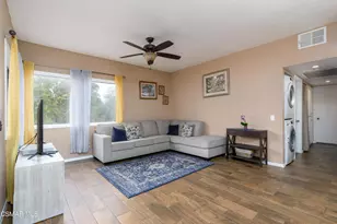 104 Maegan Pl, Thousand Oaks, CA 91362 - Photo 3