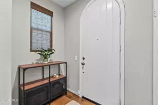 6441 Summit Village Ln, Simi Valley, CA 93063 - Photo 3